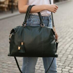 G.I.L.I. Deep Green Leather Tote with Tassel